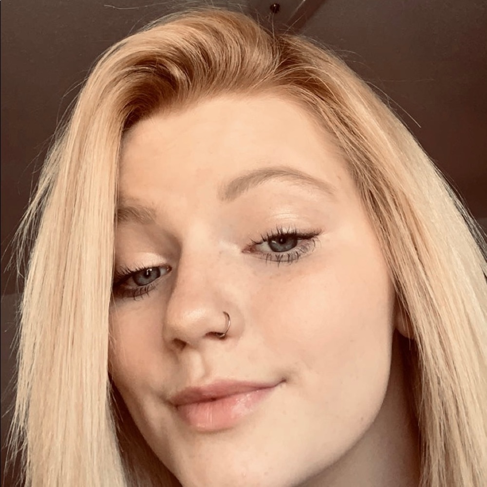 Meet your Posher, Amanda